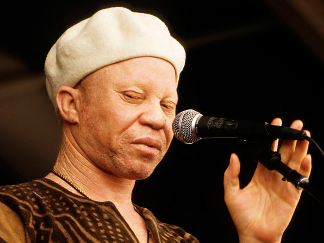 Concours : 2×1 place pour SALIF KEITA @Bota 02.04.14
