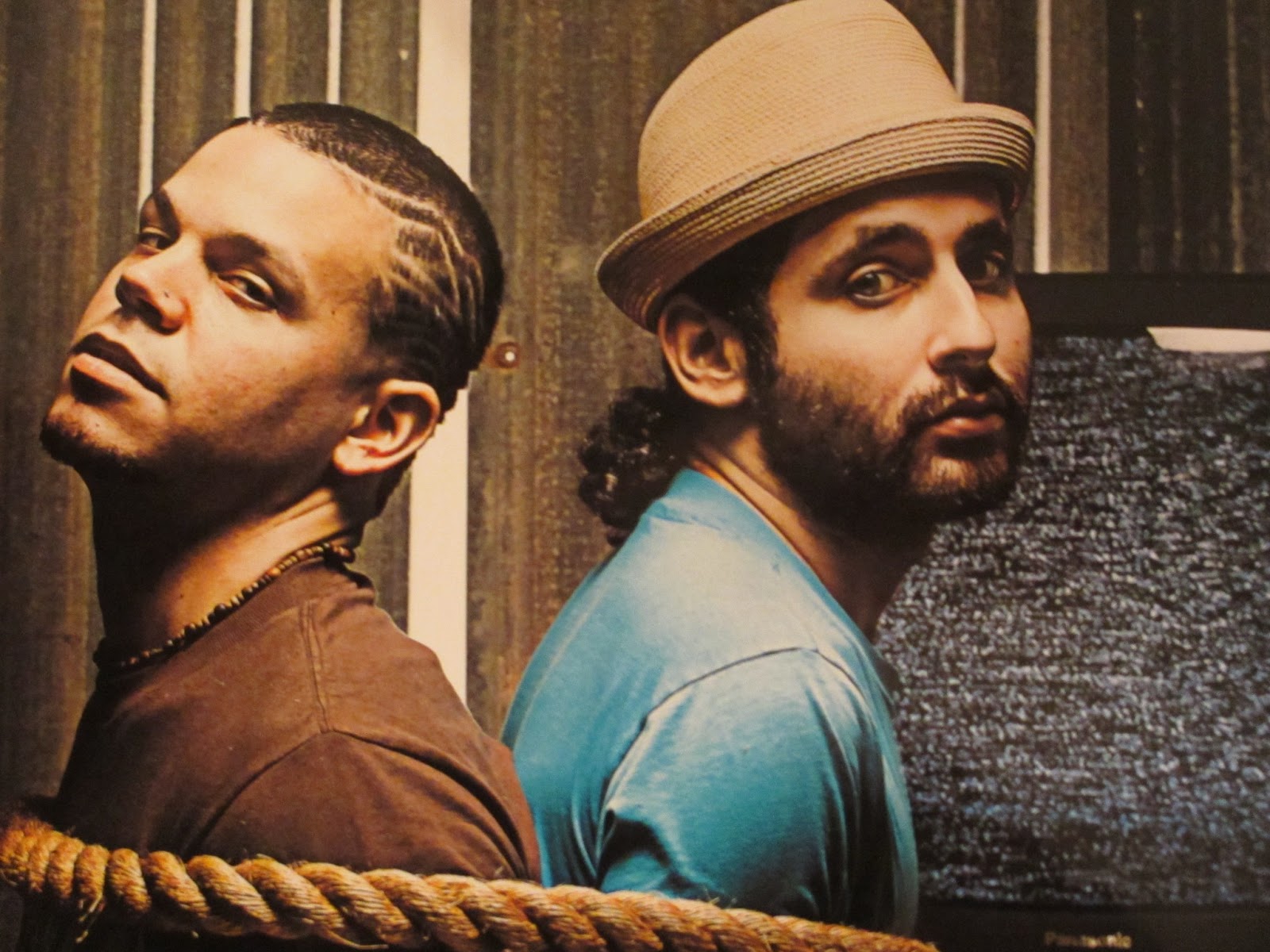 Calle 13, rappeurs-poètes de la rue