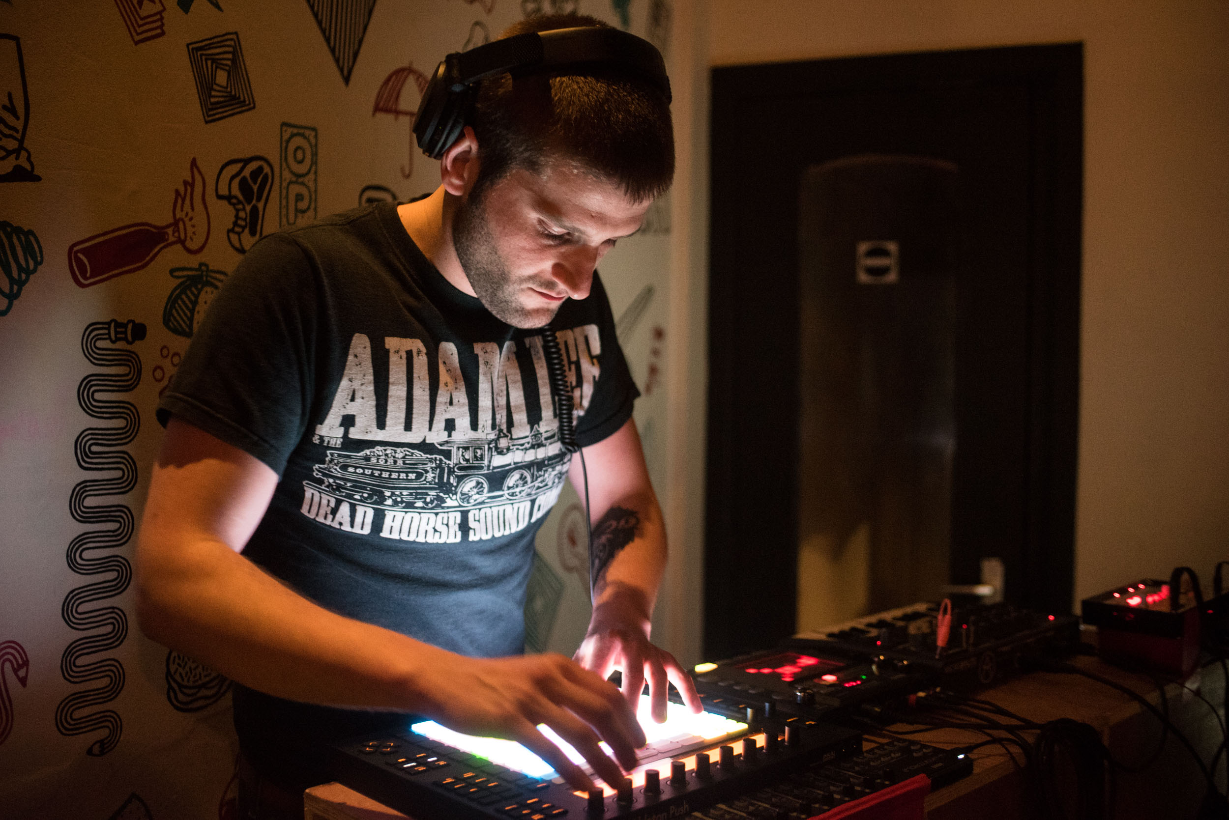 Première vidéo pour Russel Clay